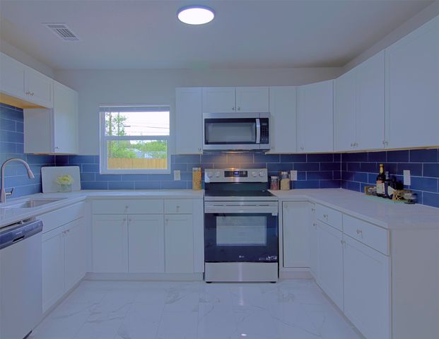 7325 Aberdeen Drive, Fort Worth, TX 76116