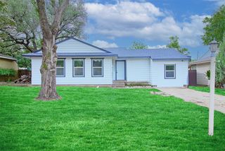 7325 Aberdeen Drive, Fort Worth, TX 76116