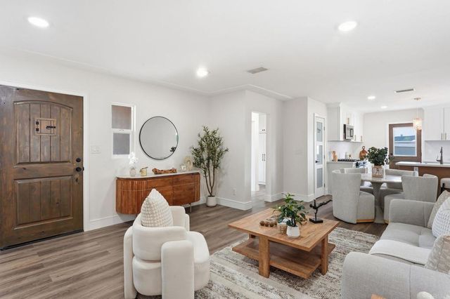 4878 Alfred Ave, San Diego, CA 92120