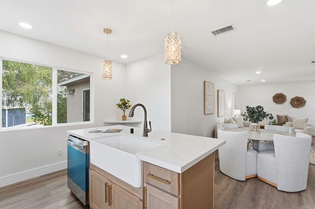 4878 Alfred Ave, San Diego, CA 92120