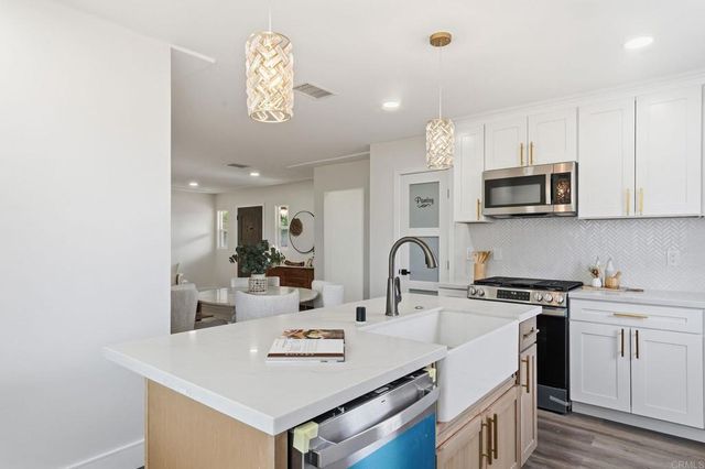 4878 Alfred Ave, San Diego, CA 92120