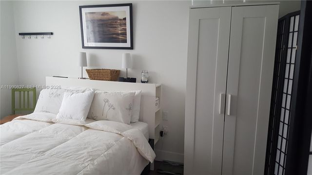 1075 93rd St 206, Bay Harbor Islands, FL 33154