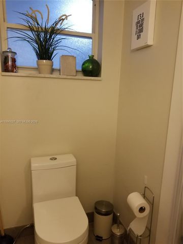 1075 93rd St 206, Bay Harbor Islands, FL 33154