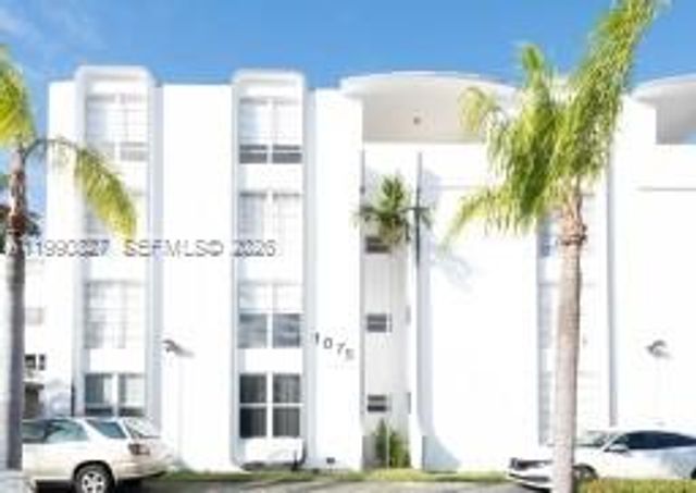 1075 93rd St 206, Bay Harbor Islands, FL 33154