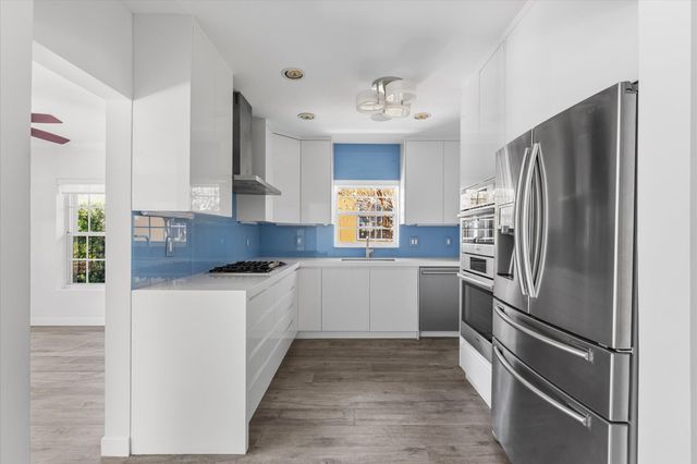 8934 Emerson Avenue, Surfside, FL 33154