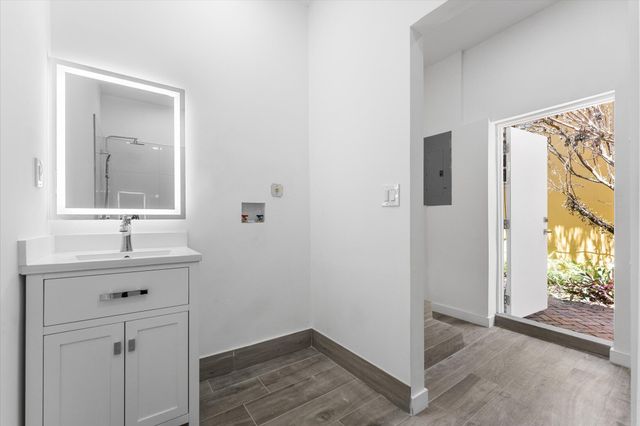 8934 Emerson Avenue, Surfside, FL 33154