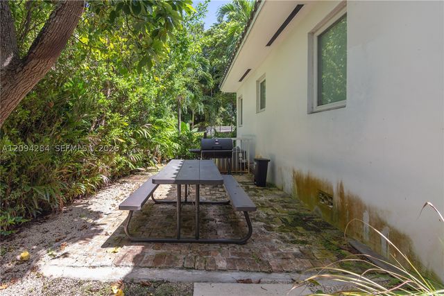 523 NE 68th St 1, Miami, FL 33138