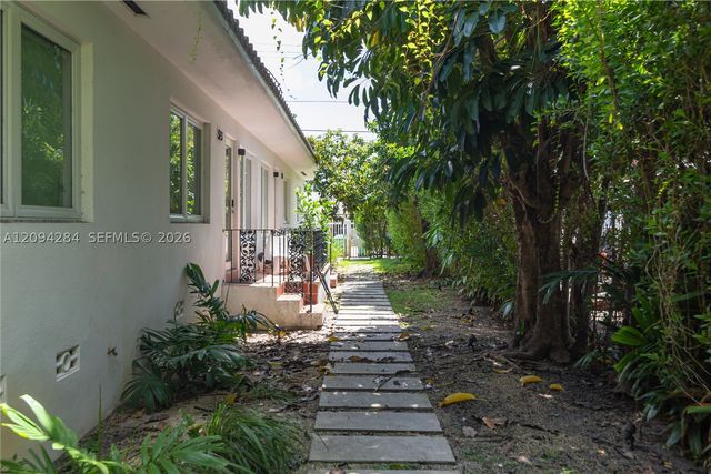 523 NE 68th St 1, Miami, FL 33138