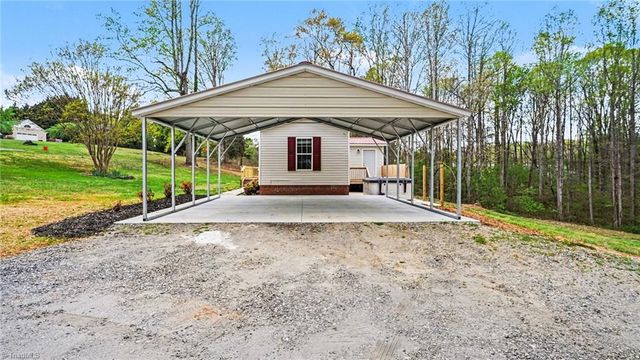 9295 Benefit Church Road, Kernersville, NC 27284