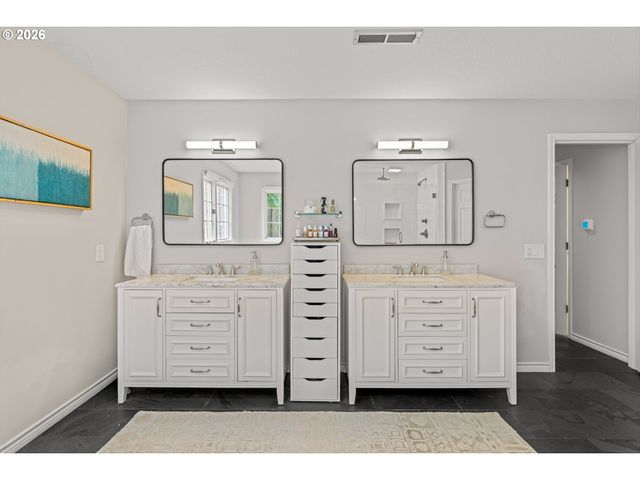 16193 MATTHEW Ct, Lake Oswego, OR 97034