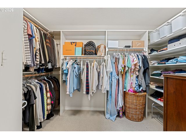 16193 MATTHEW Ct, Lake Oswego, OR 97034