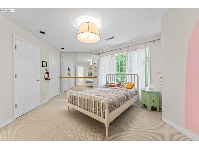 16193 MATTHEW Ct, Lake Oswego, OR 97034
