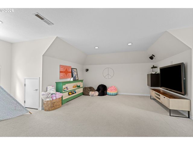 16193 MATTHEW Ct, Lake Oswego, OR 97034