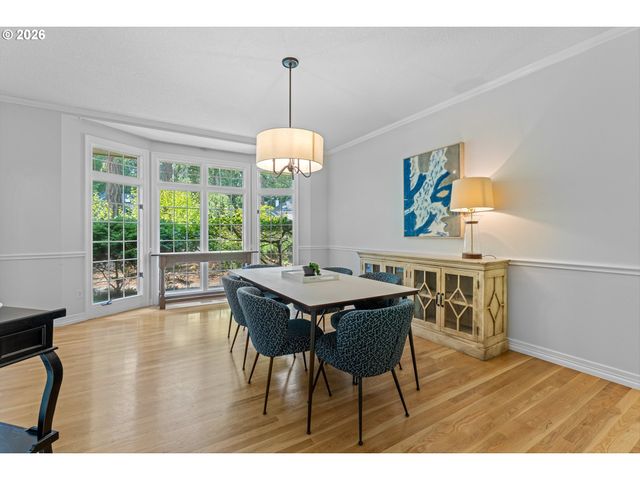 16193 MATTHEW Ct, Lake Oswego, OR 97034