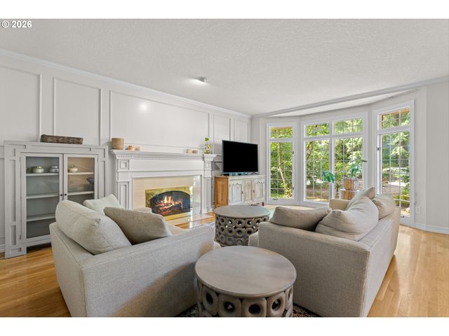 16193 MATTHEW Ct, Lake Oswego, OR 97034