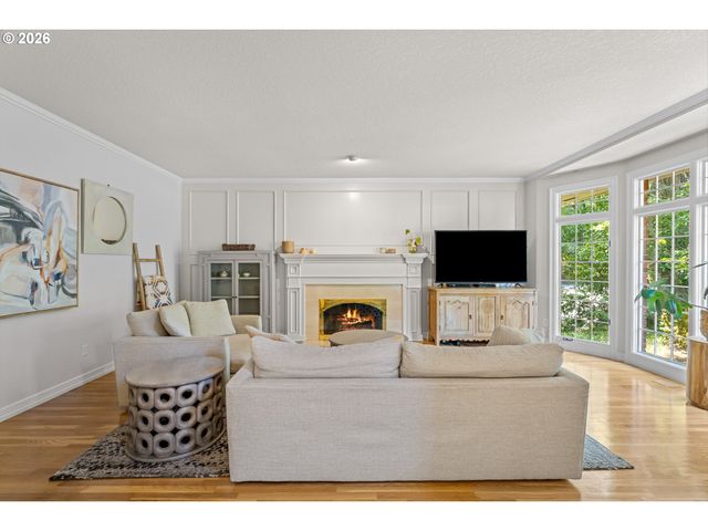 16193 MATTHEW Ct, Lake Oswego, OR 97034