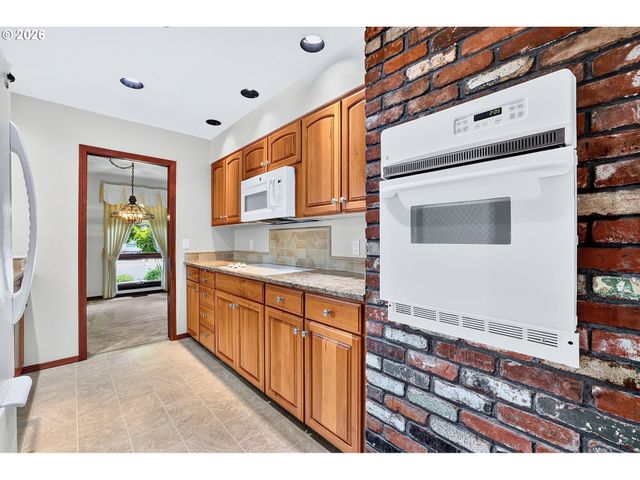 4105 Nw 190TH Ave, Portland, OR 97229