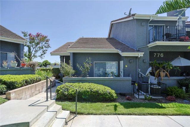 776 E San Bernardino 7, Covina, CA 91723