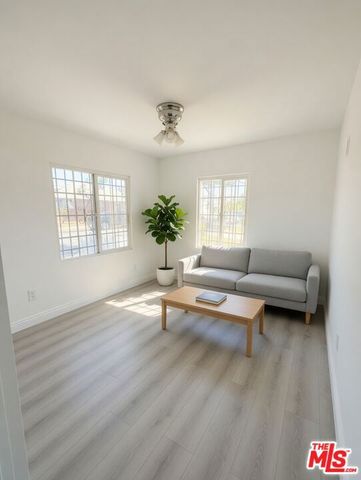438 W Plymouth Street, Inglewood, CA 90302