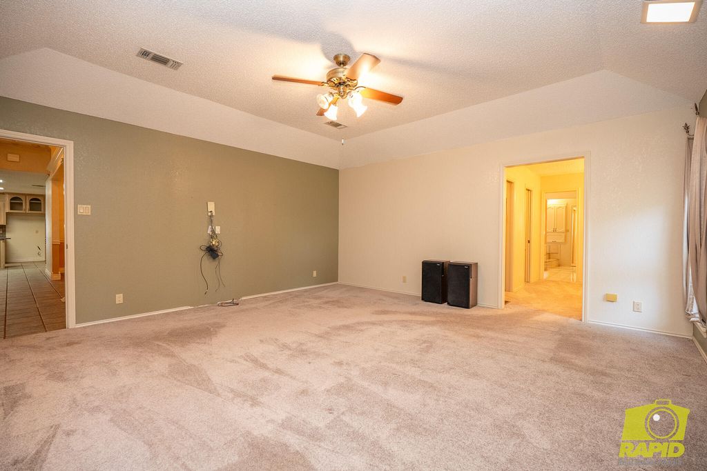 Image 27 of property listing at 6408 Shady Oaks Drive, San Angelo, TX 76904