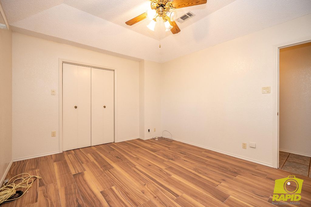 Image 37 of property listing at 6408 Shady Oaks Drive, San Angelo, TX 76904