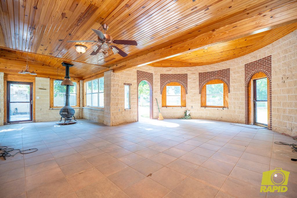 Image 43 of property listing at 6408 Shady Oaks Drive, San Angelo, TX 76904