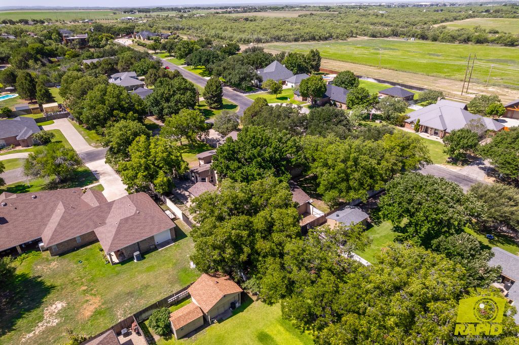 Image 70 of property listing at 6408 Shady Oaks Drive, San Angelo, TX 76904