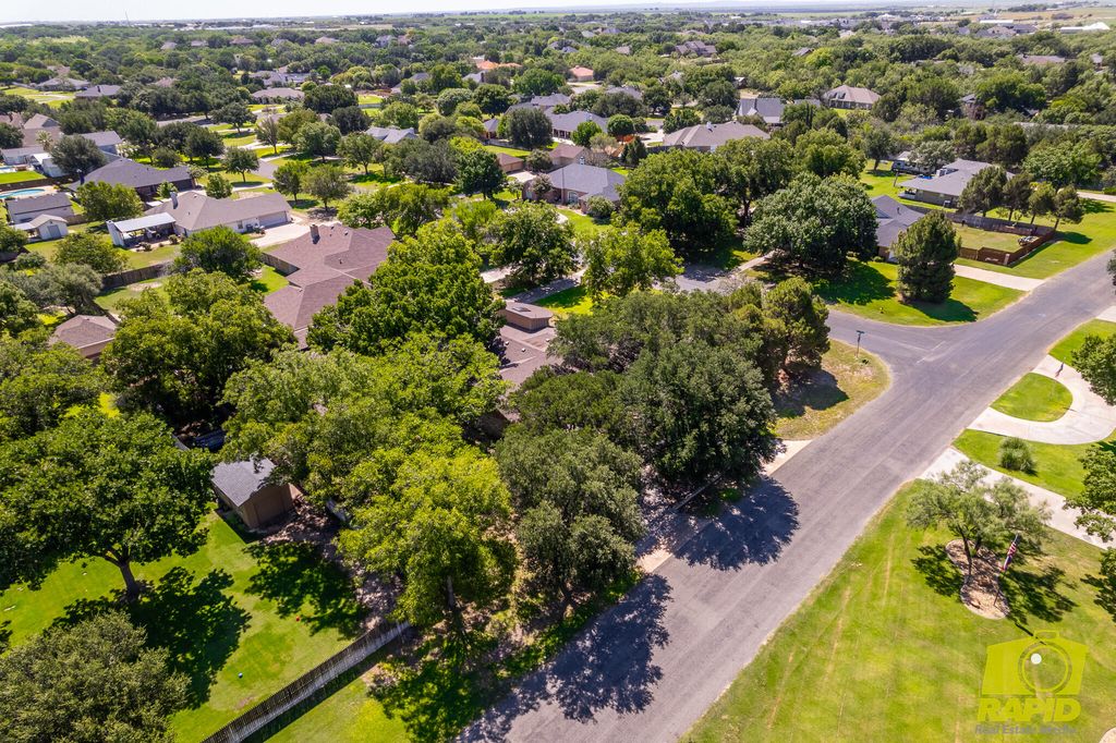 Image 72 of property listing at 6408 Shady Oaks Drive, San Angelo, TX 76904