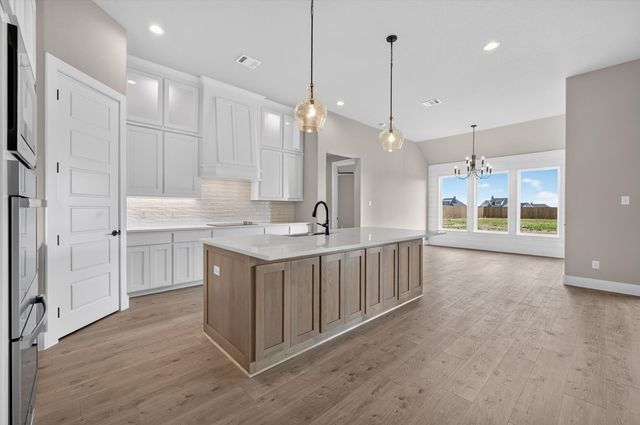 144 Chapowits, Godley, TX 76044