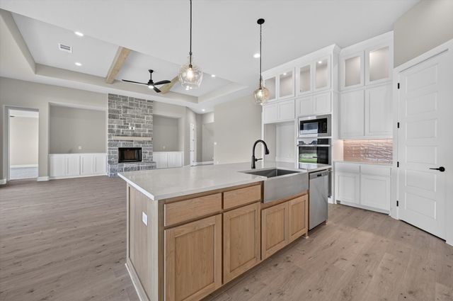 144 Chapowits, Godley, TX 76044