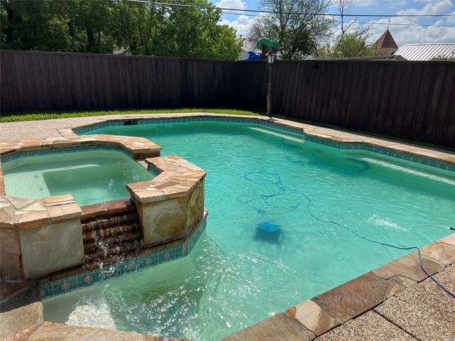 1028 Silverthorn Court, Mesquite, TX 75150