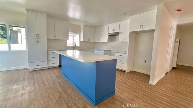 2512 Stanford, Los Angeles, CA 90011