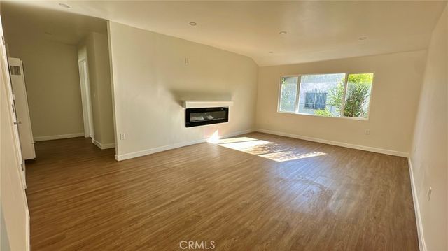 2512 Stanford, Los Angeles, CA 90011