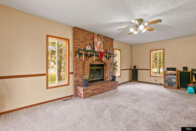 1763 County Road S, Ames, NE 68621