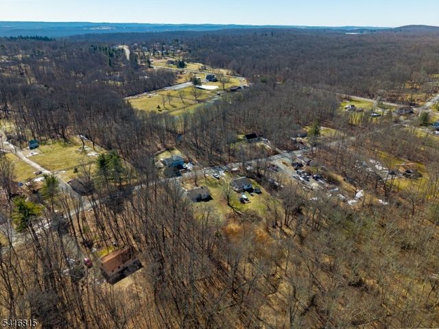 17 Stempert Rd, Frankford Twp., NJ 07826