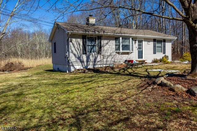 17 Stempert Rd, Frankford Twp., NJ 07826