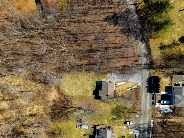 17 Stempert Rd, Frankford Twp., NJ 07826