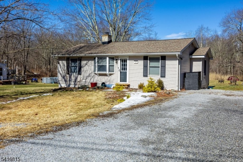 17 Stempert Rd, Frankford Twp., NJ 07826