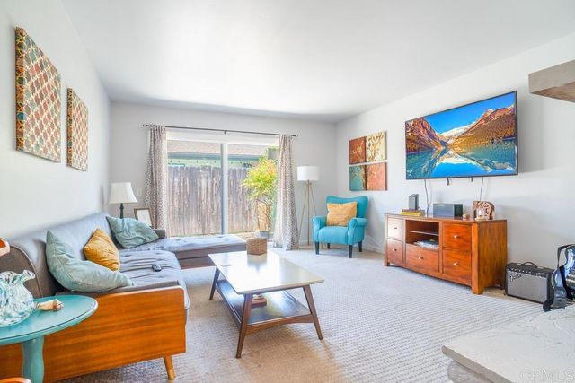 818 E Washington Avenue, Escondido, CA 92025