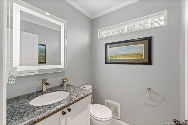 135 Blue Bonnet Blvd, Alamo Heights, TX 78209