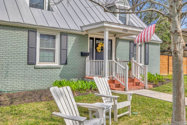 135 Blue Bonnet Blvd, Alamo Heights, TX 78209