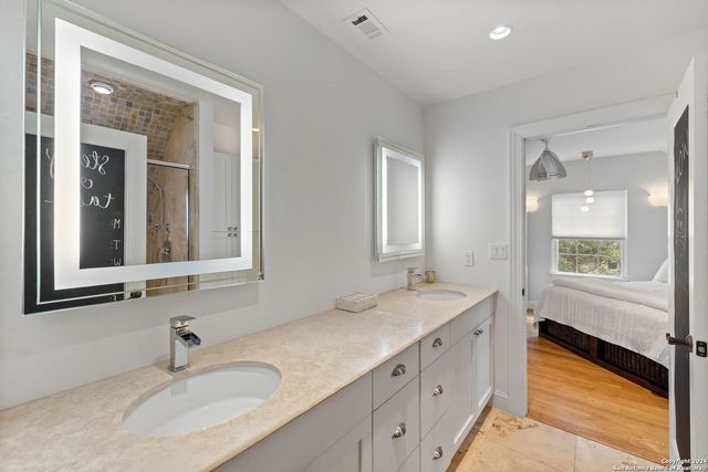 135 Blue Bonnet Blvd, Alamo Heights, TX 78209