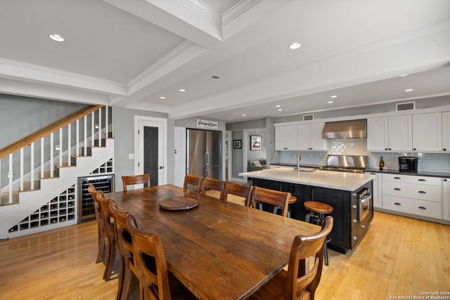 135 Blue Bonnet Blvd, Alamo Heights, TX 78209
