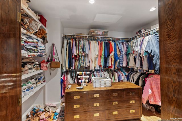 135 Blue Bonnet Blvd, Alamo Heights, TX 78209