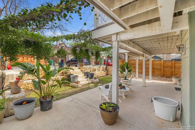 135 Blue Bonnet Blvd, Alamo Heights, TX 78209