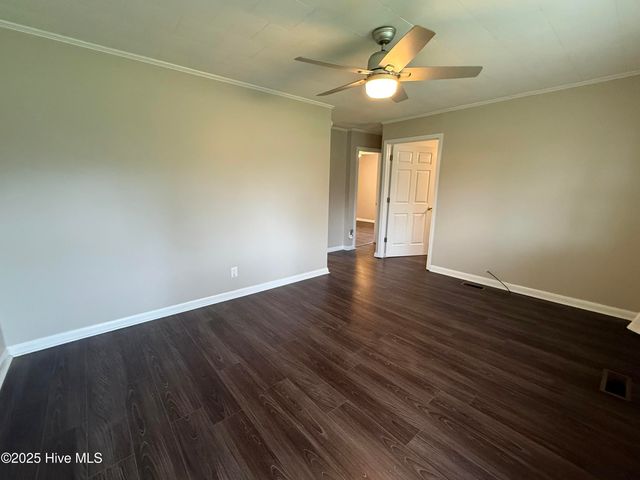 16980 Barnes Drive, Laurinburg, NC 28352
