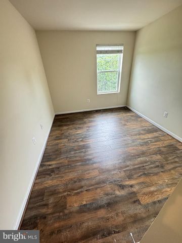 7478 TANYARD KNOLL LN, Glen Burnie, MD 21060