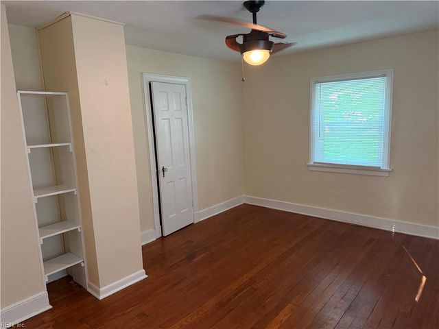 8804 Semmes AVE, Norfolk, VA 23503