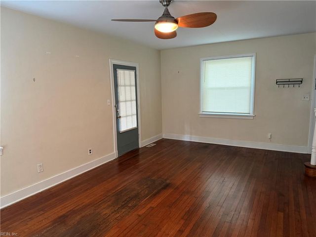 8804 Semmes AVE, Norfolk, VA 23503