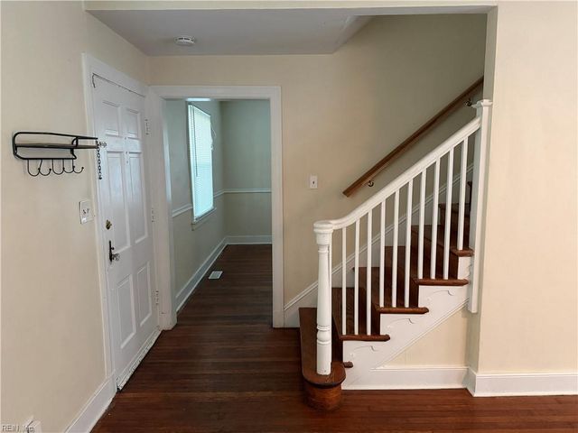 8804 Semmes AVE, Norfolk, VA 23503